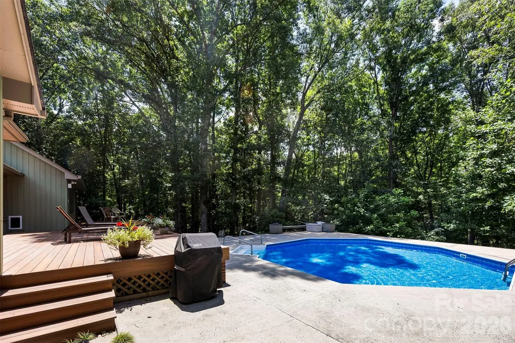 4242 John Ritchie Road Iron Station NC 28080