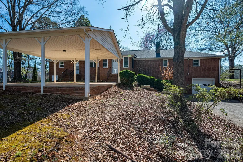 221 Lee Black Road Cherryville NC 28021