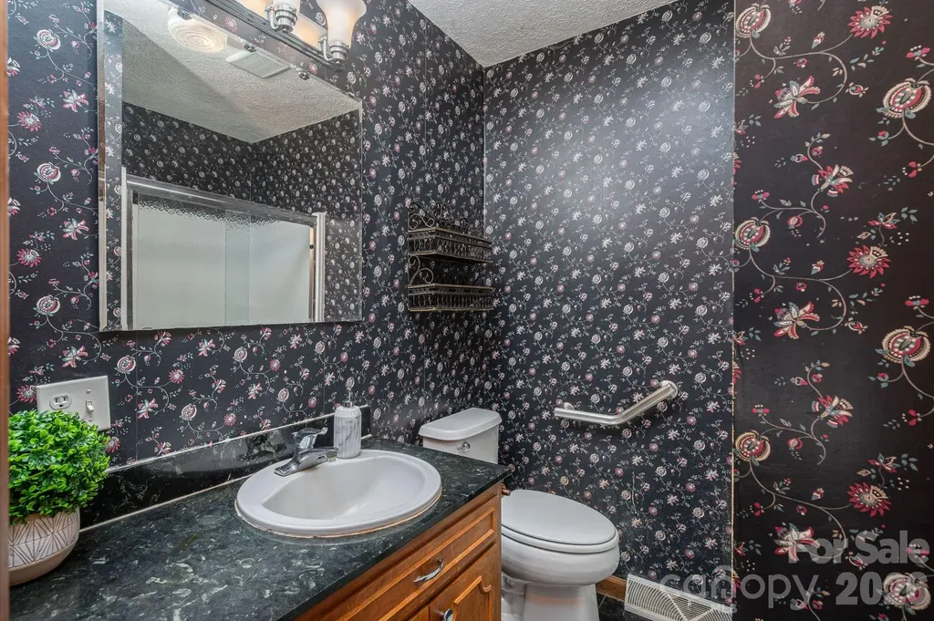 221 Lee Black Road Cherryville NC 28021