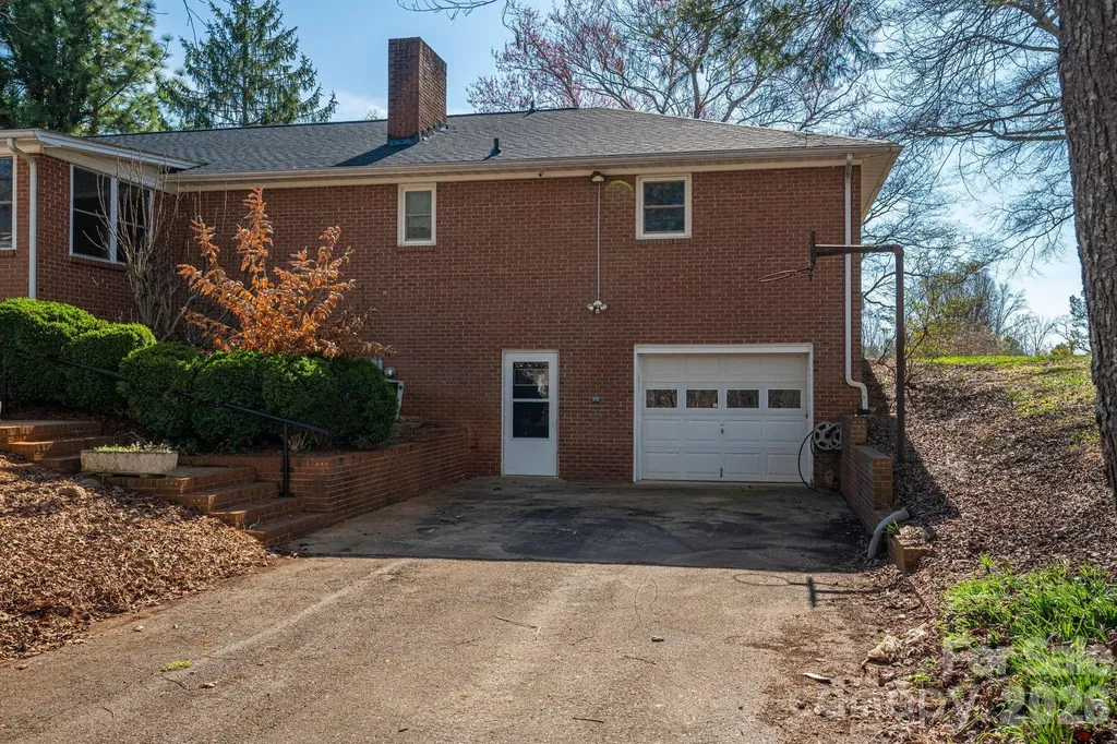 221 Lee Black Road Cherryville NC 28021