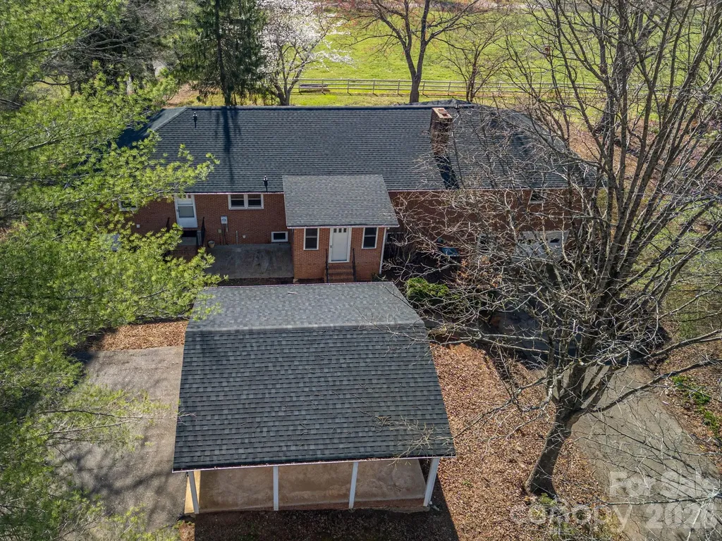 221 Lee Black Road Cherryville NC 28021