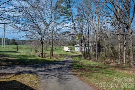 221 Lee Black Road Cherryville NC 28021