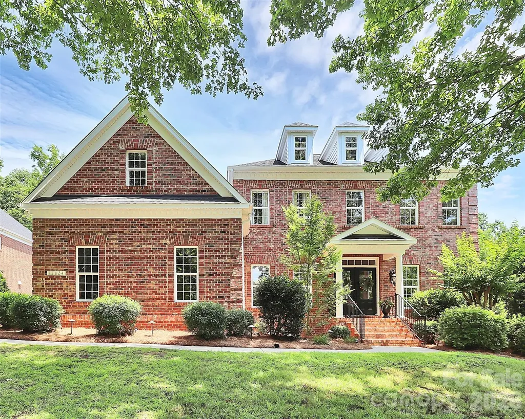 13824 Glen Abbey Drive Charlotte NC 28278