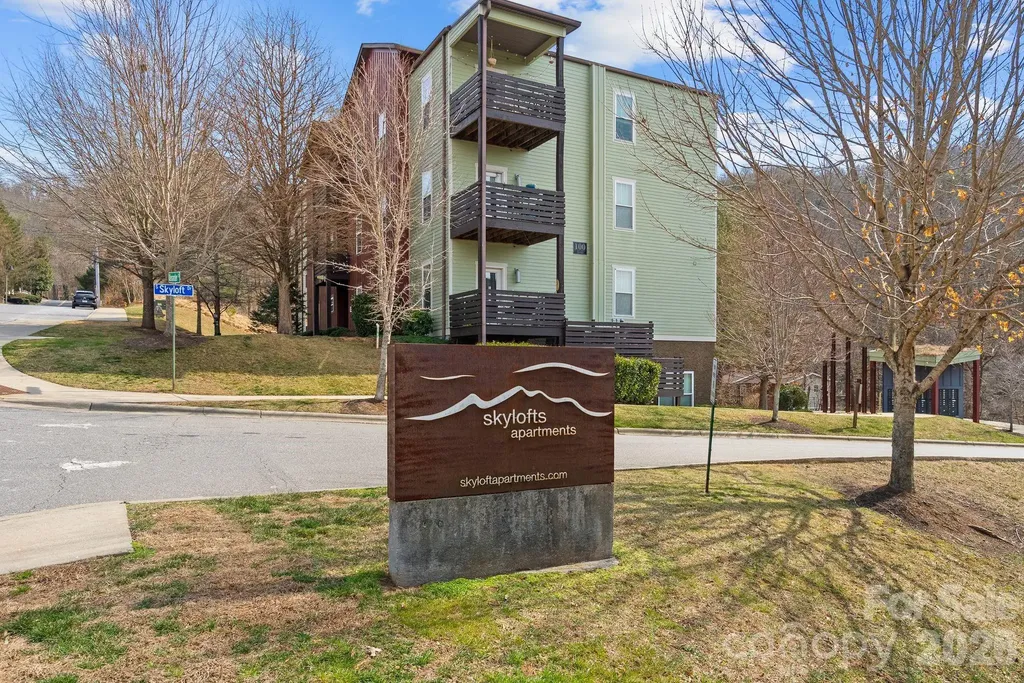 600 N Skyloft Drive Asheville NC 28801