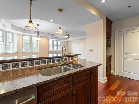 61 Church Street Asheville NC 28801