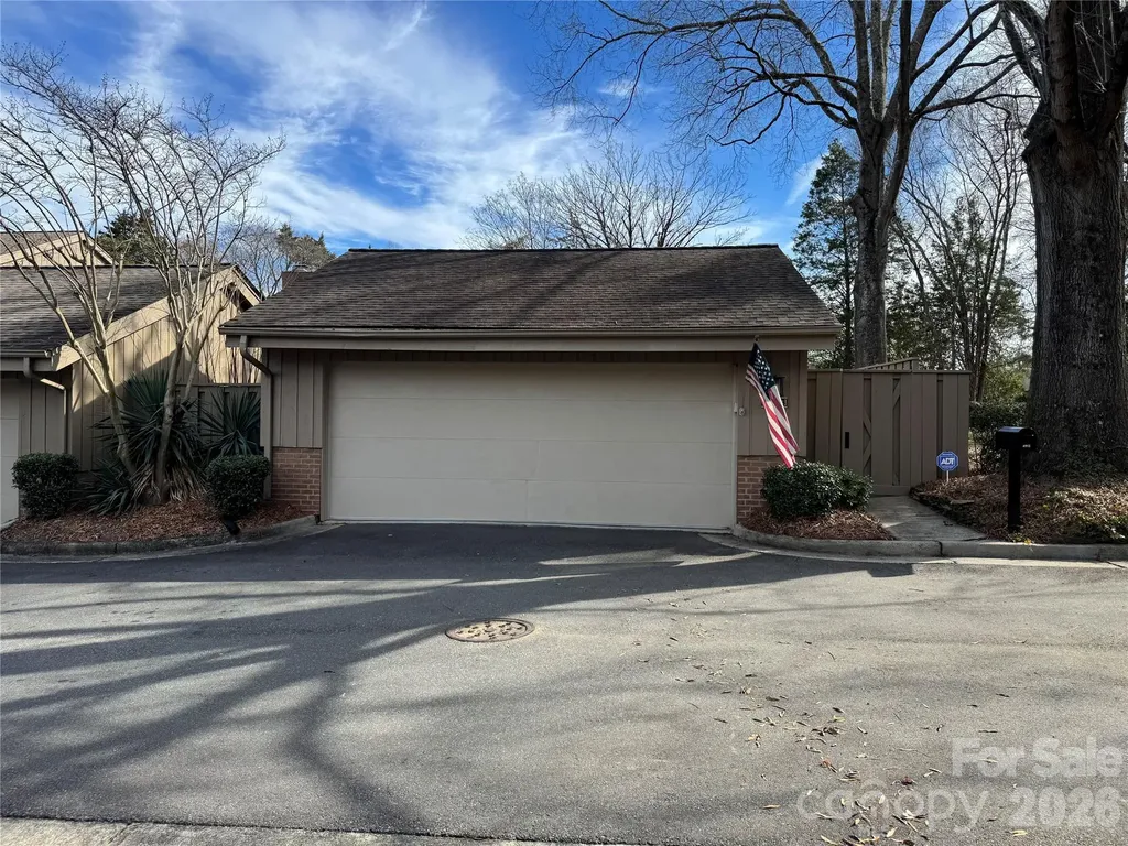 4913 Torrey Pines Court Charlotte NC 28226