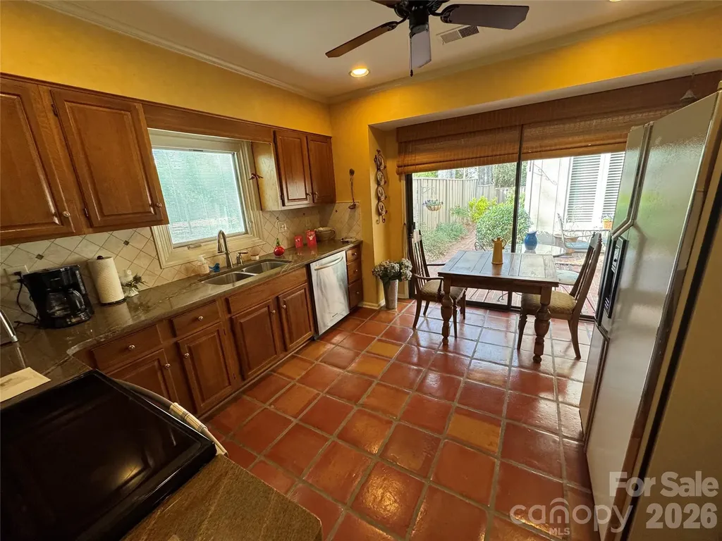 4913 Torrey Pines Court Charlotte NC 28226