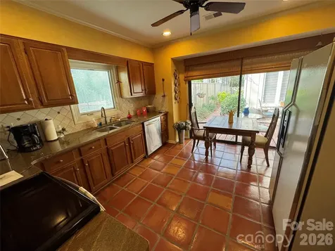 4913 Torrey Pines Court Charlotte NC 28226