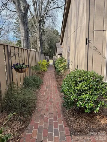 4913 Torrey Pines Court Charlotte NC 28226
