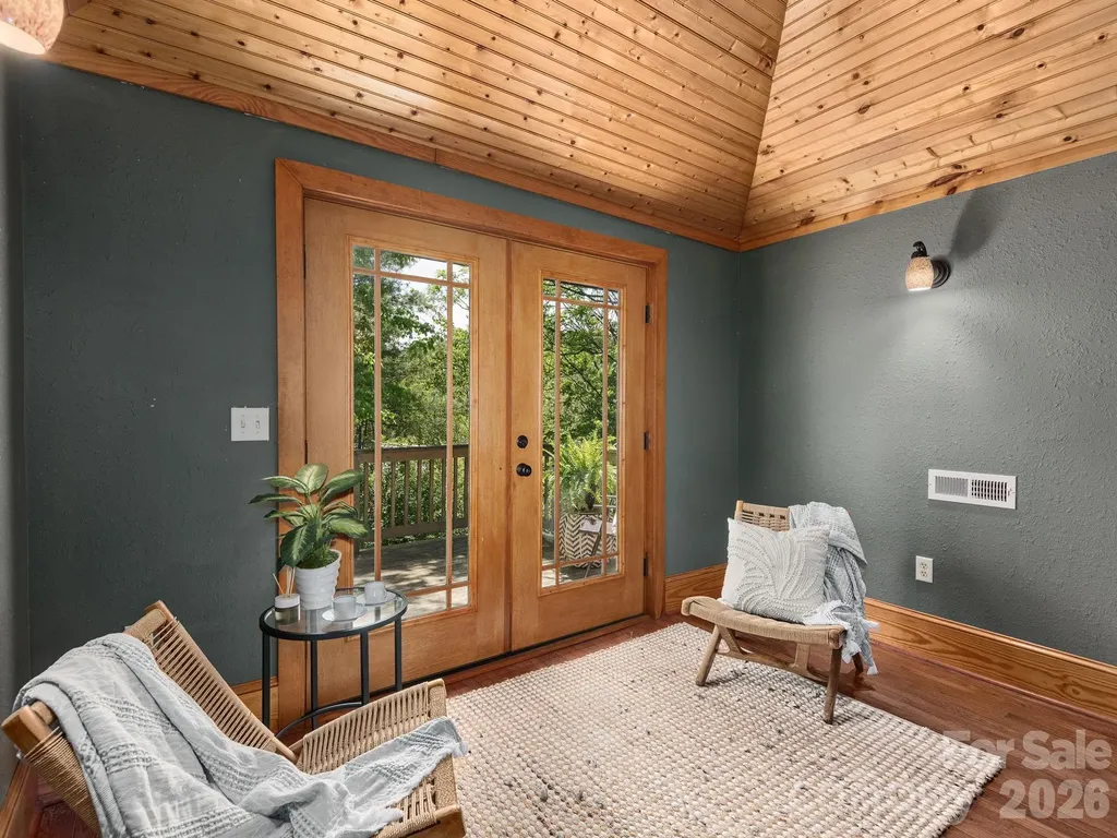 15 Hillside Street Asheville NC 28801