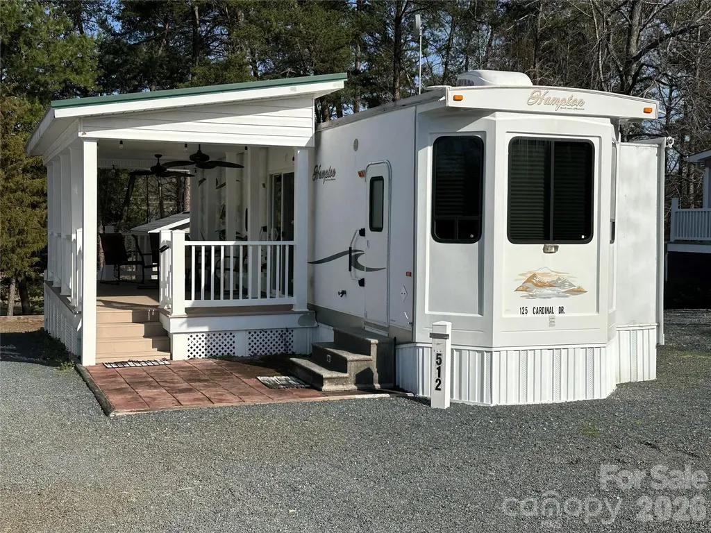 125 Cardinal Avenue New London NC 28127
