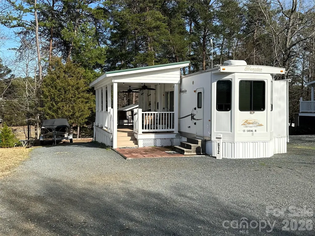 125 Cardinal Avenue New London NC 28127