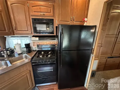 125 Cardinal Avenue New London NC 28127