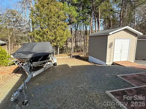 125 Cardinal Avenue New London NC 28127