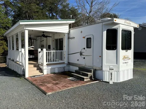 125 Cardinal Avenue New London NC 28127