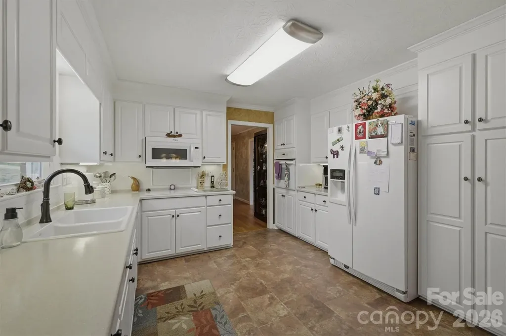 1405 Lower Creek Drive NE Lenoir NC 28645