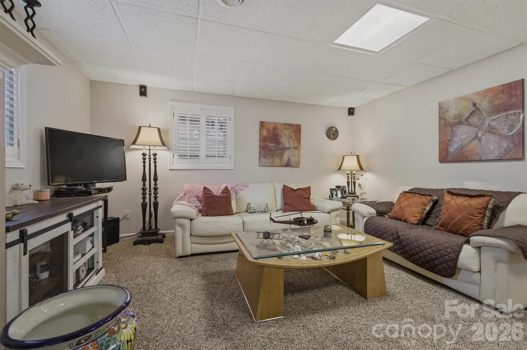 1405 Lower Creek Drive NE Lenoir NC 28645