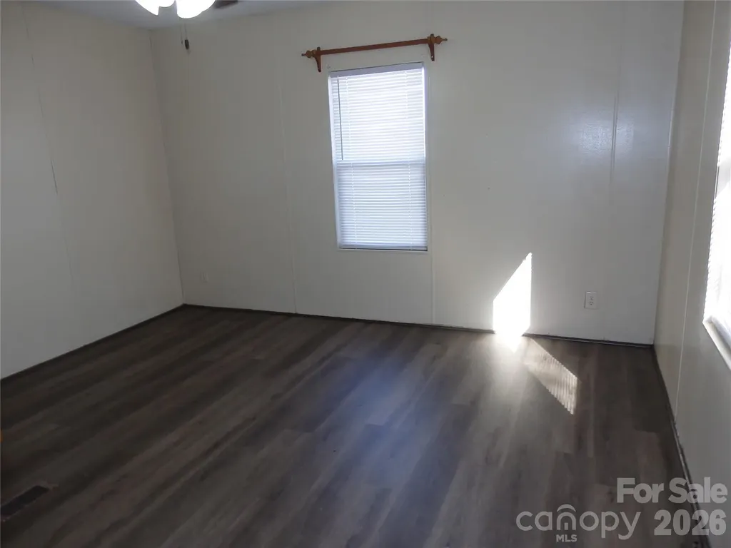 5750 New Hope Road Denton NC 27239