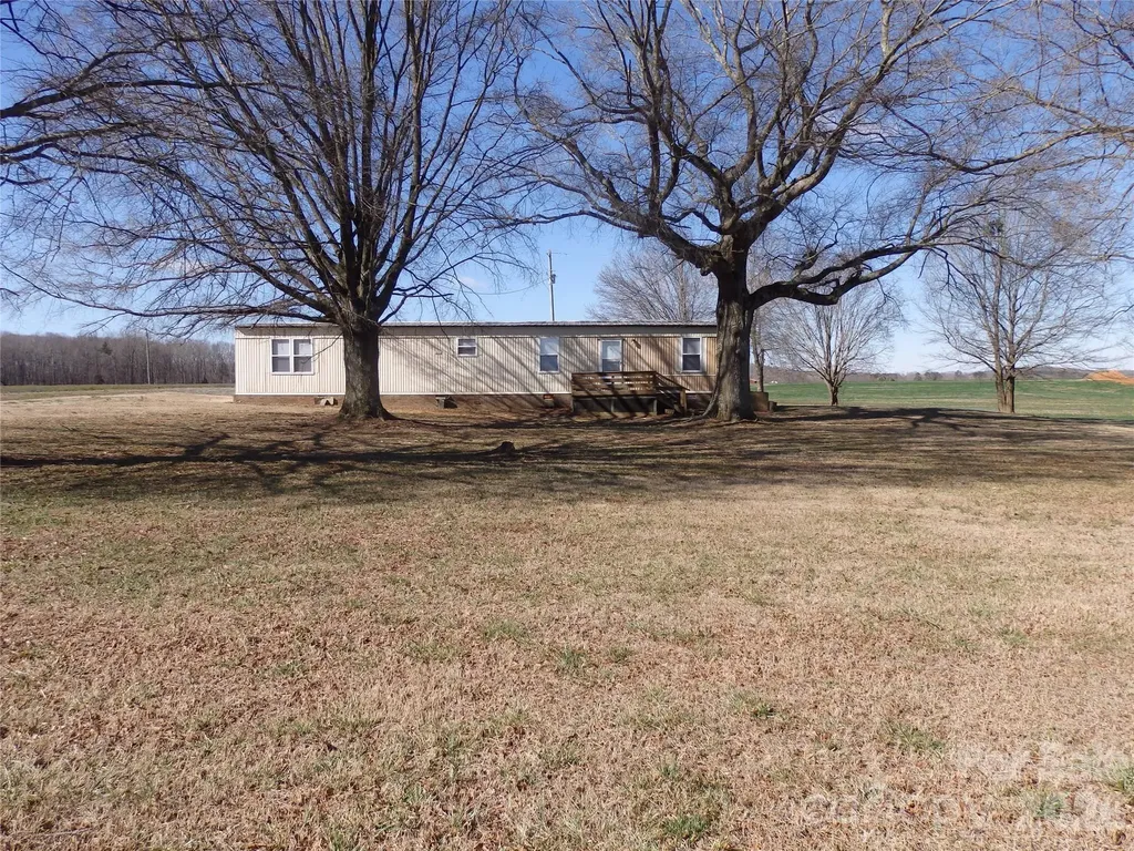 5750 New Hope Road Denton NC 27239