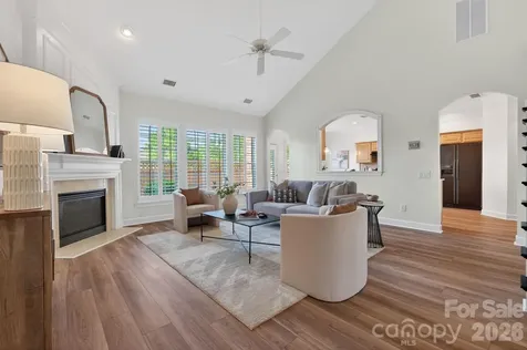 10879 Rogalla Drive Charlotte NC 28277