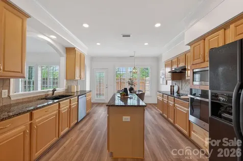 10879 Rogalla Drive Charlotte NC 28277