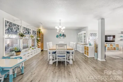 148 Farm Springs Drive Mount Holly NC 28120