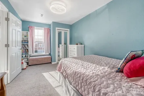 148 Farm Springs Drive Mount Holly NC 28120