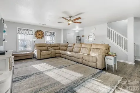 148 Farm Springs Drive Mount Holly NC 28120