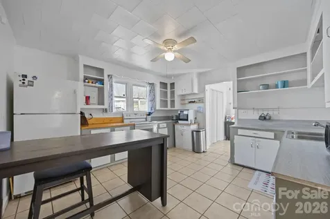 264 Church Street Marion NC 28752