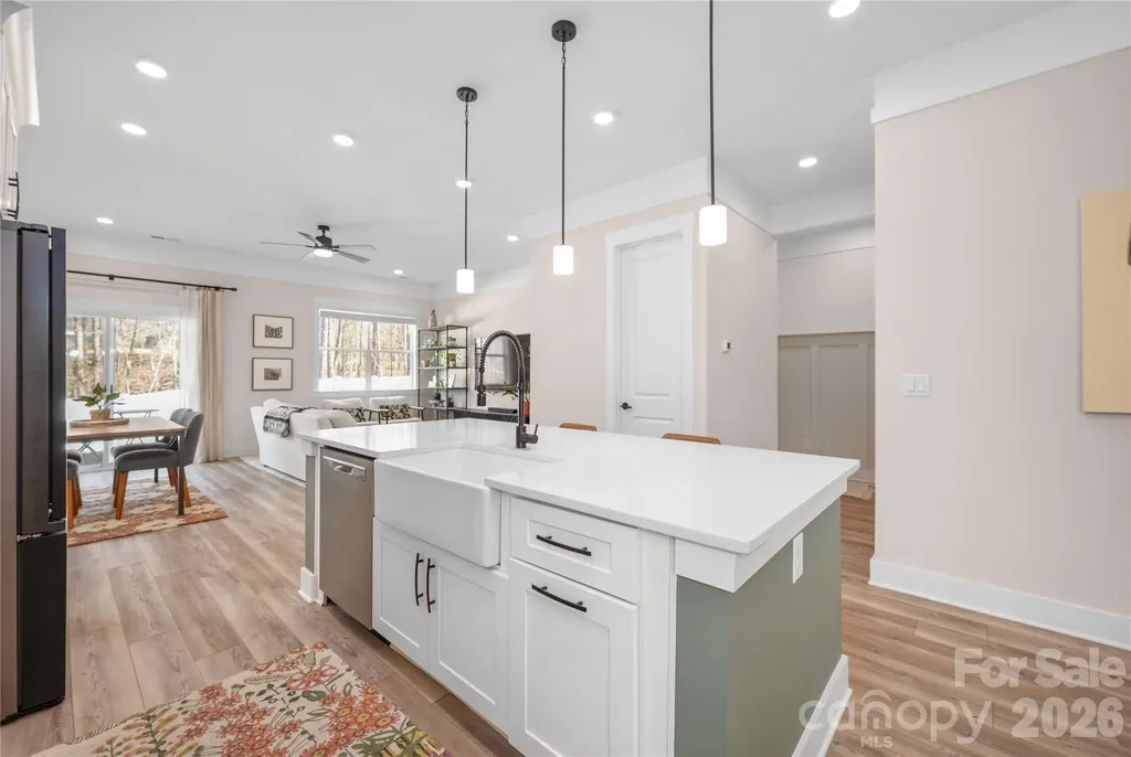 1027 Masefield Avenue Matthews NC 28105
