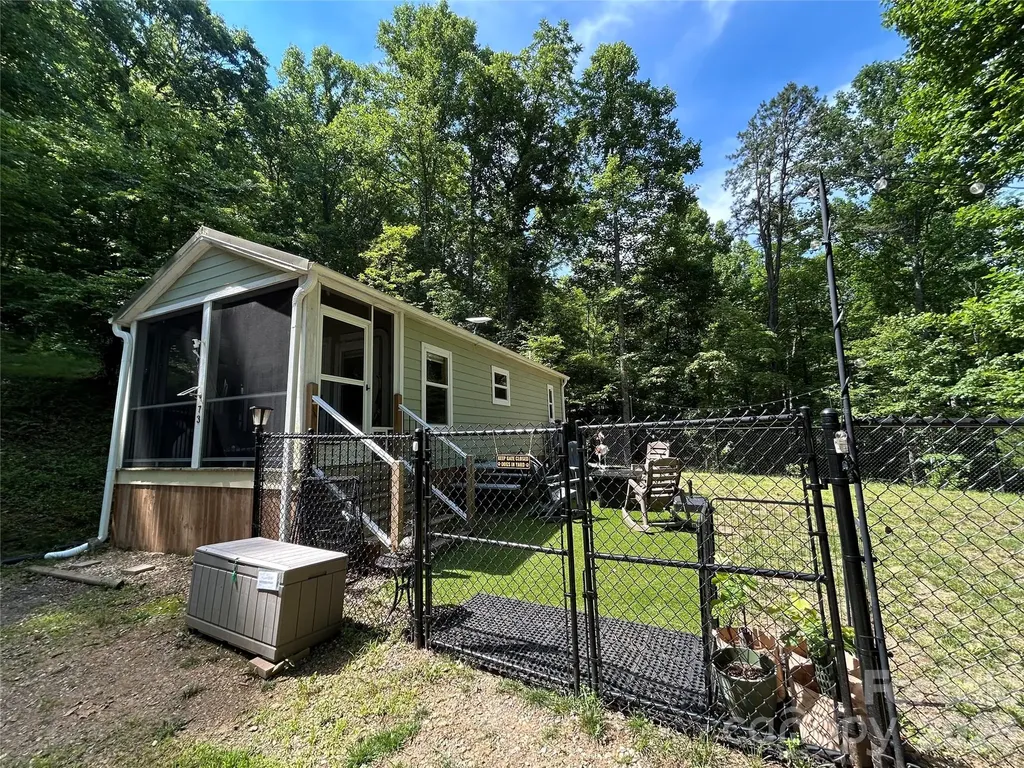 73 Bear Oat Trail Franklin NC 28734