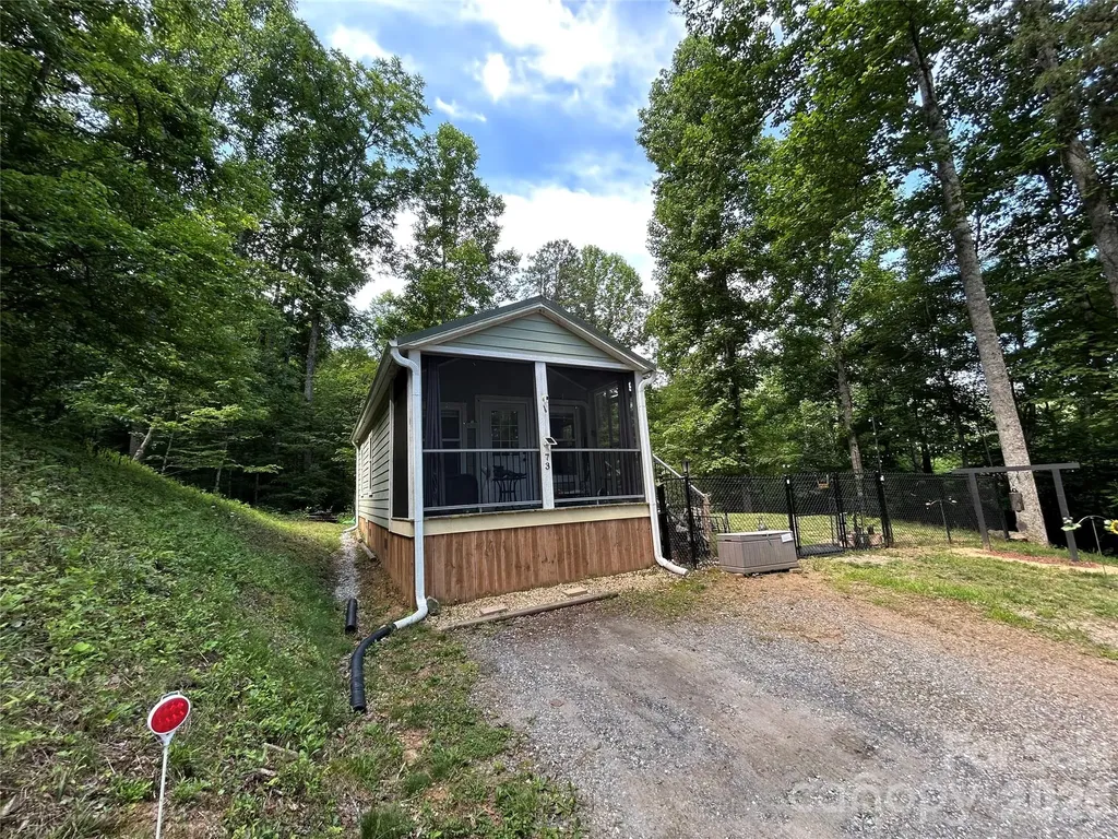 73 Bear Oat Trail Franklin NC 28734