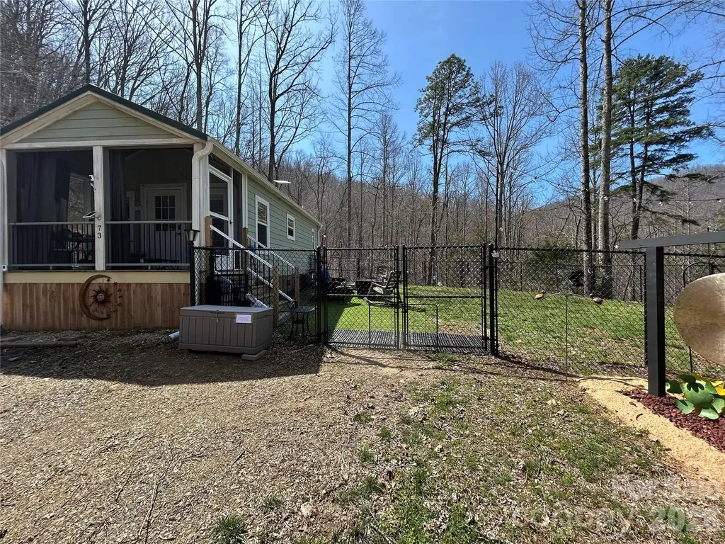 73 Bear Oat Trail Franklin NC 28734