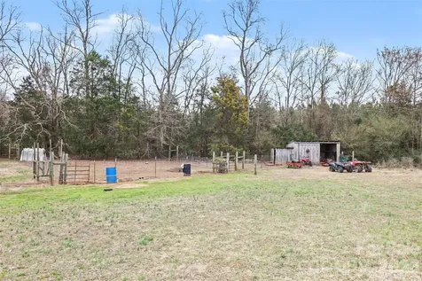 2262 Center Road Chester SC 29706