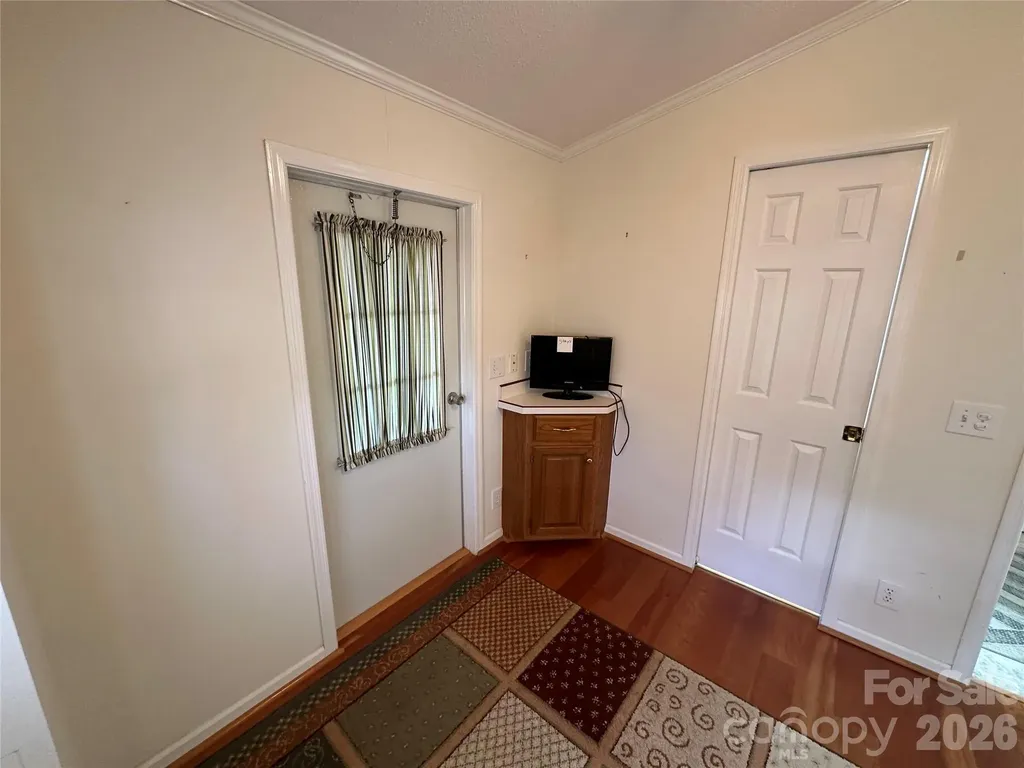 129 Club House Drive New London NC 28127
