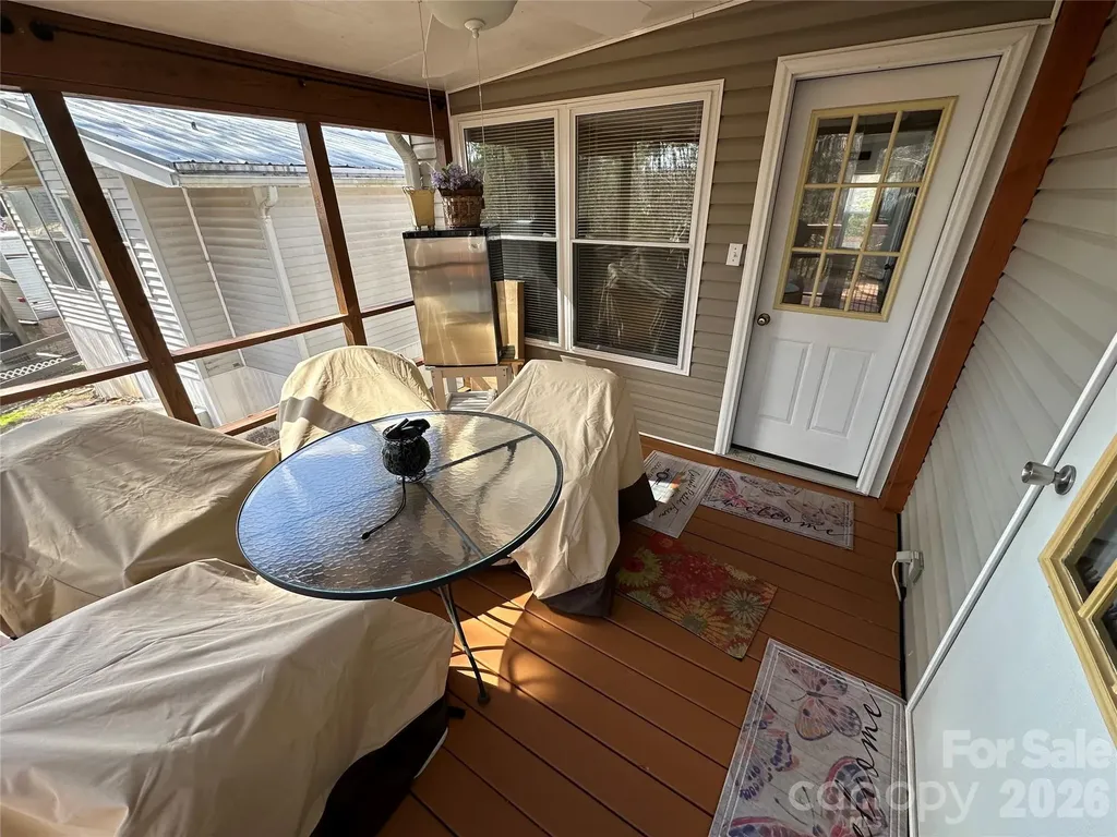 129 Club House Drive New London NC 28127