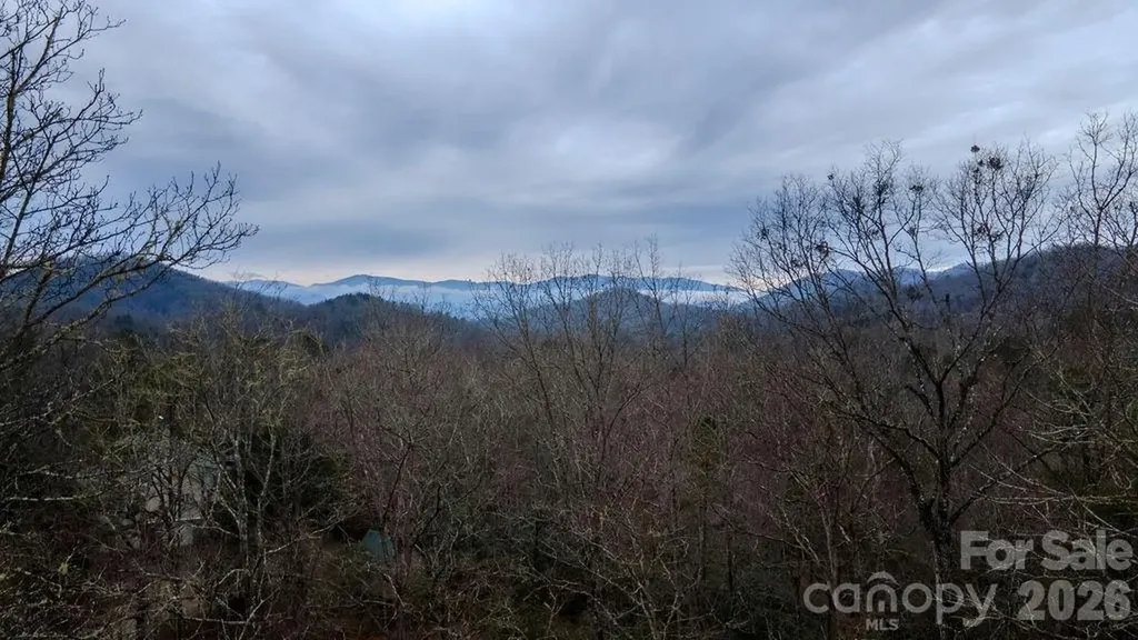200 Mica Circle Franklin NC 28734