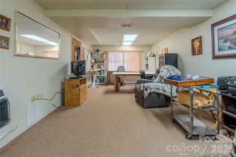 200 Mica Circle Franklin NC 28734