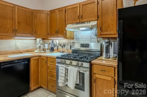 200 Mica Circle Franklin NC 28734