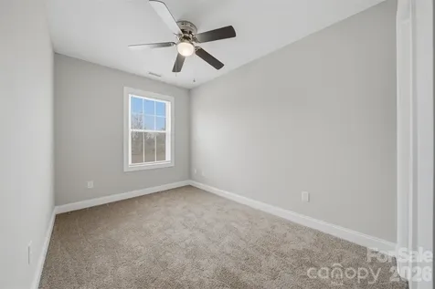2650 14th Street NE Hickory NC 28601