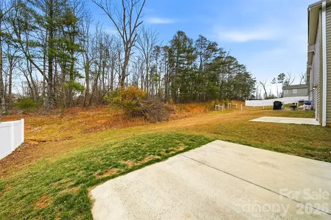 2650 14th Street NE Hickory NC 28601