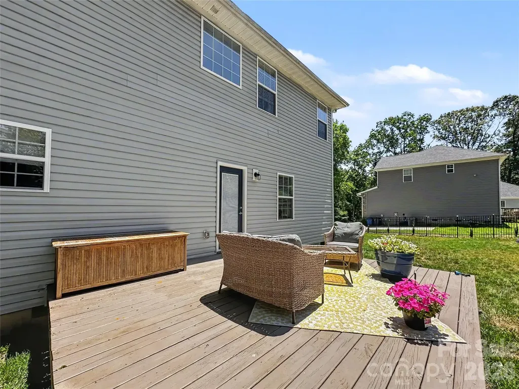 211 Macon Drive Statesville NC 28625