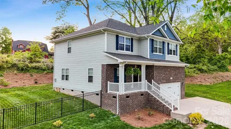 211 Macon Drive Statesville NC 28625