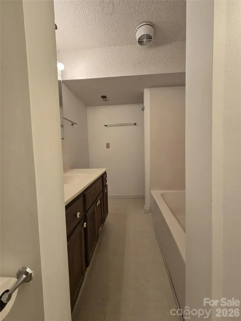 8 Shadywood Circle Asheville NC 28803