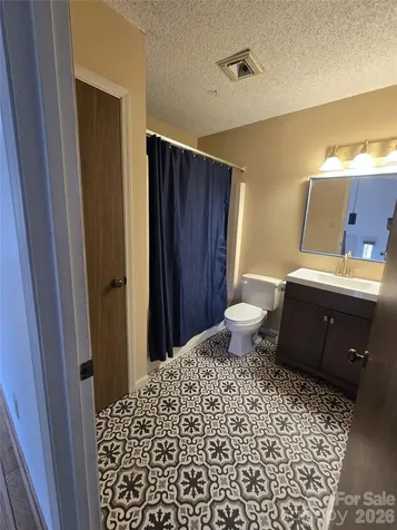 8 Shadywood Circle Asheville NC 28803