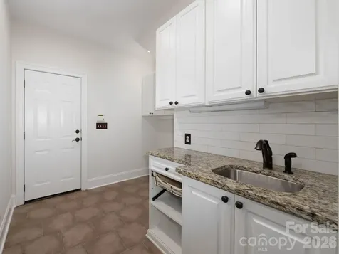 7919 Glen Abbey Circle Stanley NC 28164