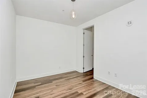 215 Pine Street N Charlotte NC 28202