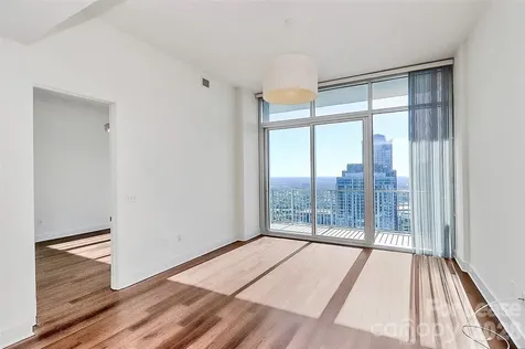 215 Pine Street N Charlotte NC 28202