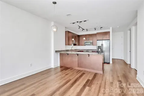 215 Pine Street N Charlotte NC 28202