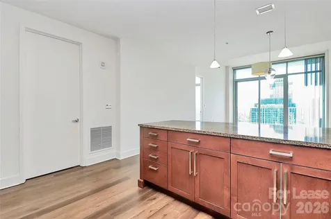 215 Pine Street N Charlotte NC 28202